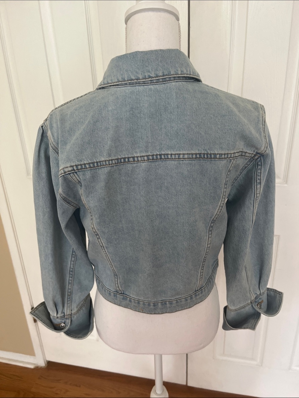 Veronica Beard Denim Jacket cropped pleated puff sleeves fold over cuffs - Picture 5 of 8